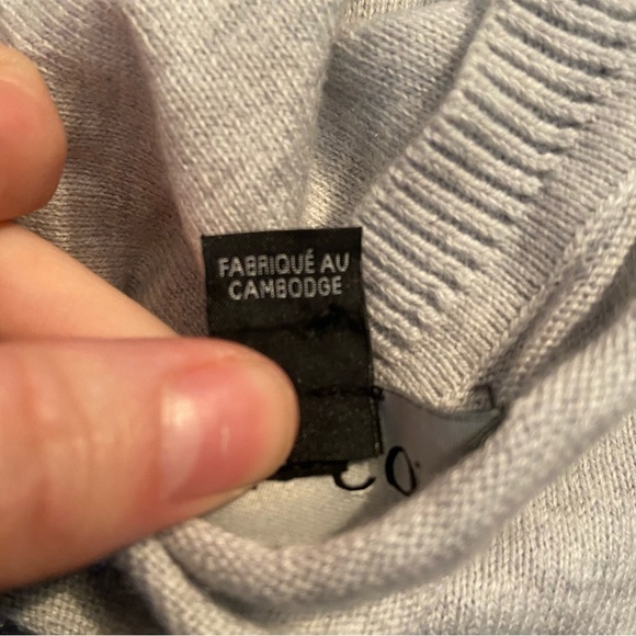 RW&Co men’s striped  sweater in size small - Picture 6 of 8